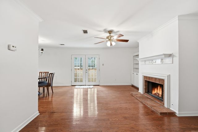 86 Kingsbridge Way, Little Rock, AR 72212
