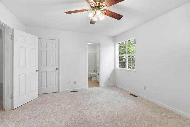 86 Kingsbridge Way, Little Rock, AR 72212