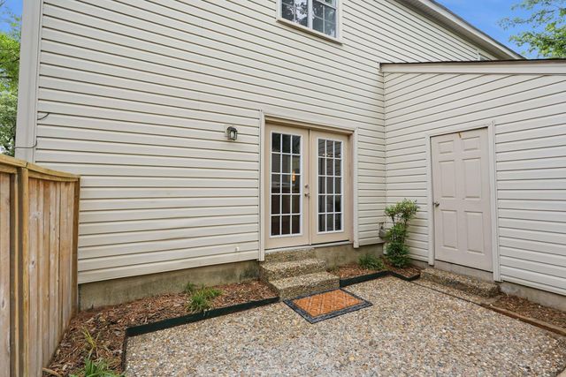 86 Kingsbridge Way, Little Rock, AR 72212