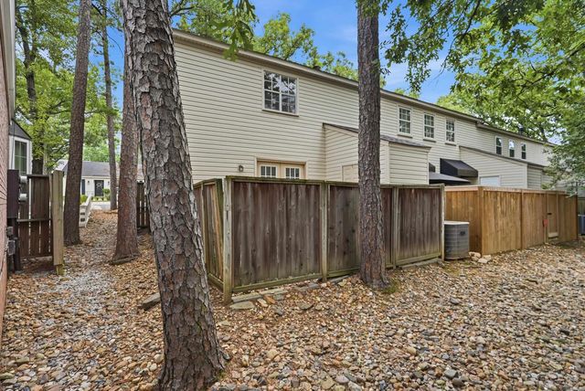 86 Kingsbridge Way, Little Rock, AR 72212