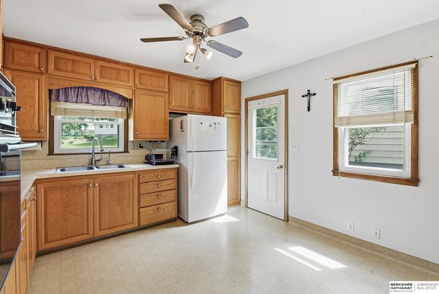 1251 Bellaire Boulevard, Bellevue, NE 68005