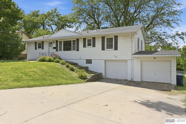 1251 Bellaire Boulevard, Bellevue, NE 68005
