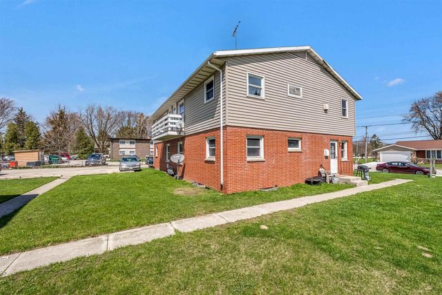 1801 MASON STREET, New Holstein, WI 53061