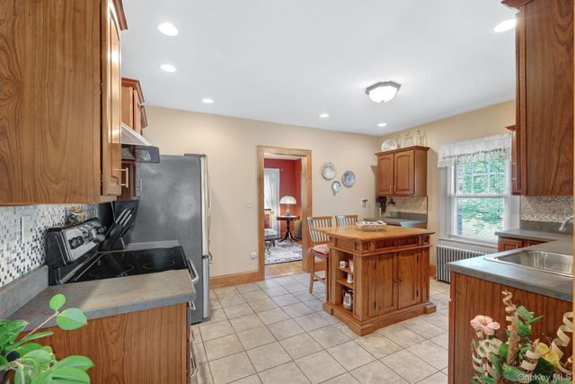 43 Wintergreen Avenue, Newburgh, NY 12550