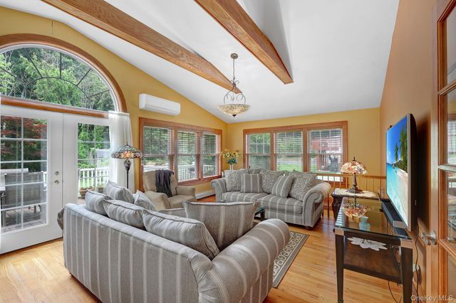 43 Wintergreen Avenue, Newburgh, NY 12550