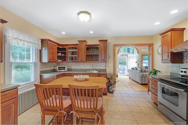 43 Wintergreen Avenue, Newburgh, NY 12550