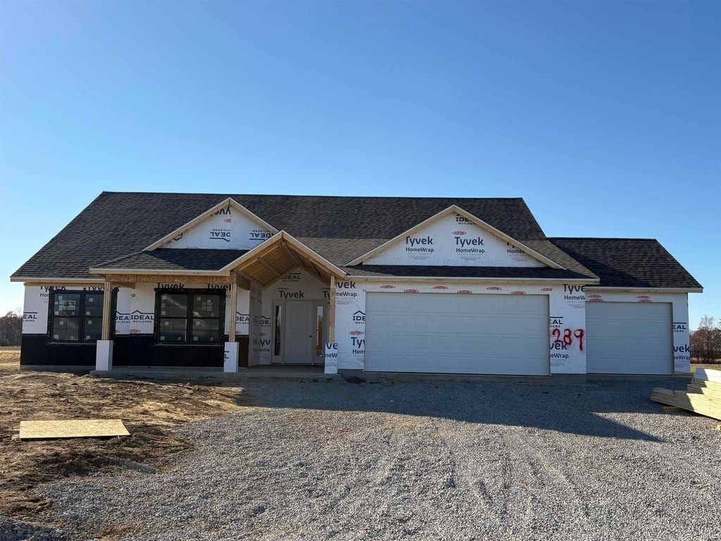 1031 Palmer's Pass, Decatur, IN 46733