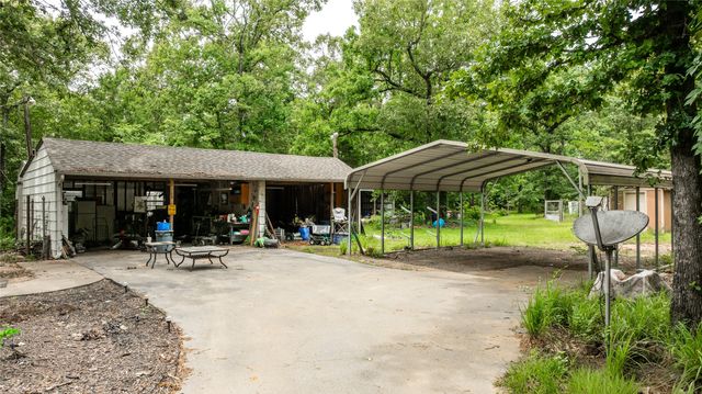 251 Private Road 8179, Ben Wheeler, TX 75754