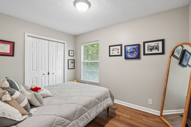1041 Cross Country Dr, Kingston Springs, TN 37082