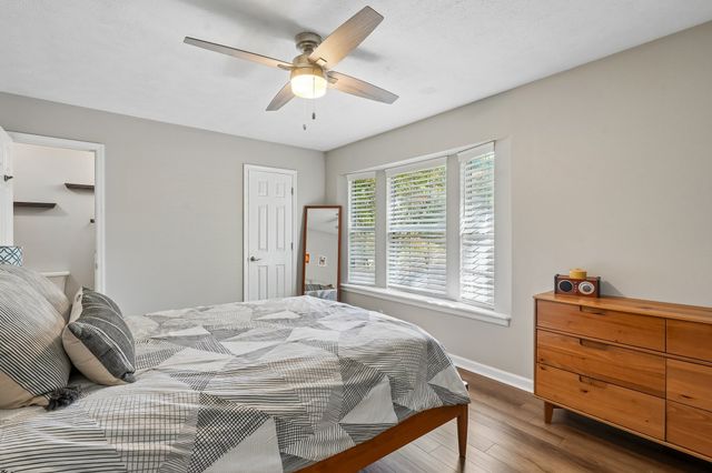 1041 Cross Country Dr, Kingston Springs, TN 37082