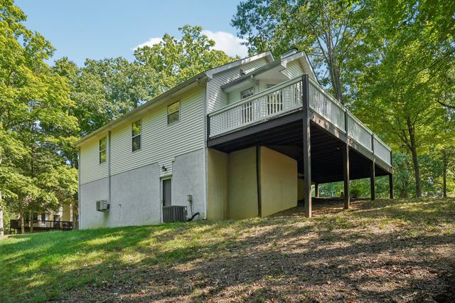 1041 Cross Country Dr, Kingston Springs, TN 37082