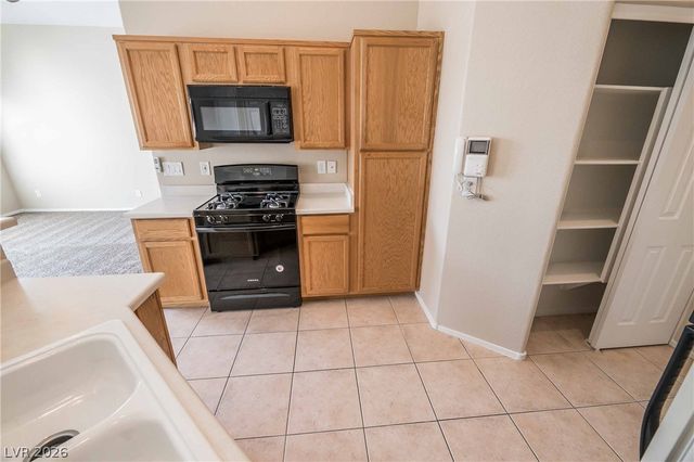 6590 TUMBLEWEED RIDGE Lane 101, Henderson, NV 89011