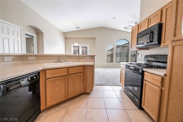 6590 TUMBLEWEED RIDGE Lane 101, Henderson, NV 89011