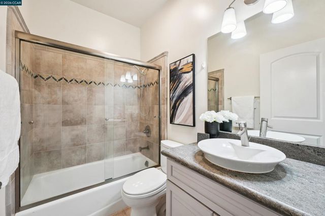 1539 Geary Rd C, Walnut Creek, CA 94597