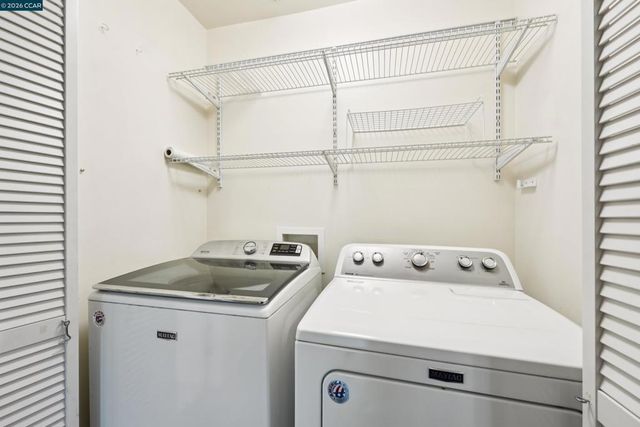 1539 Geary Rd C, Walnut Creek, CA 94597