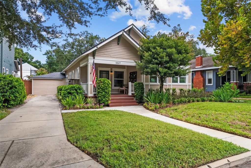 Image 54 of property listing at 5507 N SEMINOLE AVENUE, Tampa, FL 33604