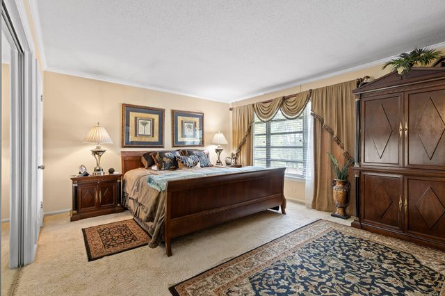 9245 Sunny Shore Lane, Chattanooga, TN 37416