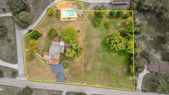 9245 Sunny Shore Lane, Chattanooga, TN 37416