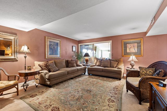 9245 Sunny Shore Lane, Chattanooga, TN 37416