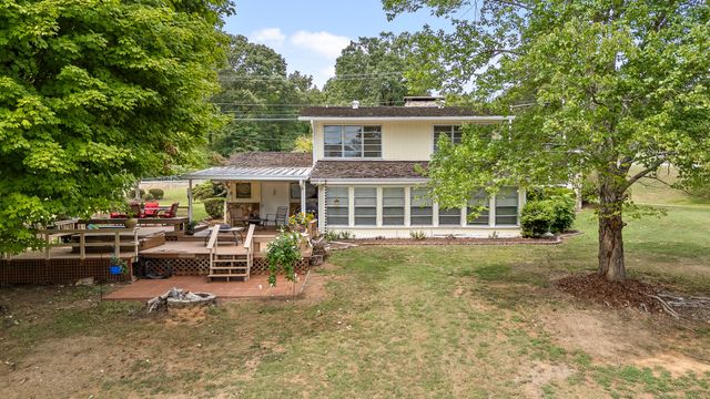 9245 Sunny Shore Lane, Chattanooga, TN 37416