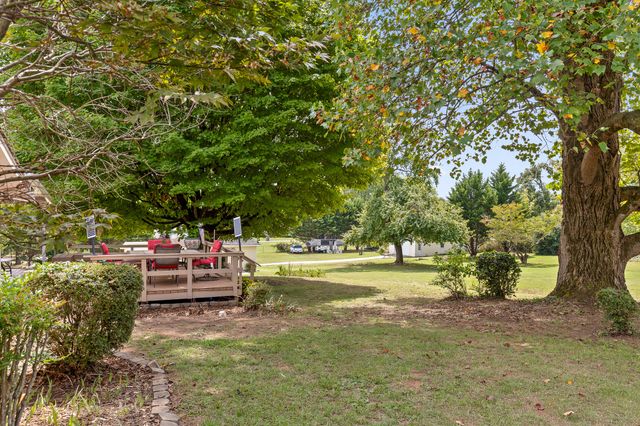 9245 Sunny Shore Lane, Chattanooga, TN 37416