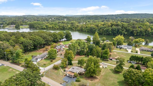 9245 Sunny Shore Lane, Chattanooga, TN 37416