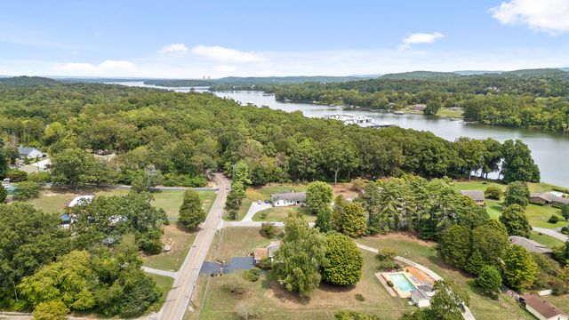 9245 Sunny Shore Lane, Chattanooga, TN 37416