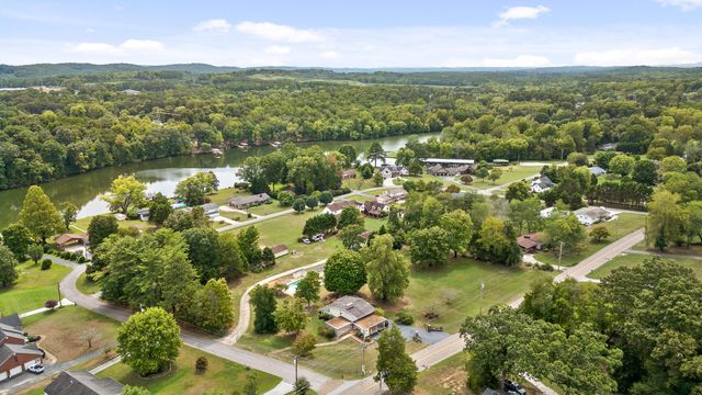 9245 Sunny Shore Lane, Chattanooga, TN 37416