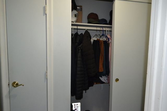 264 East Haverhill 4, Lawrence, MA 01841