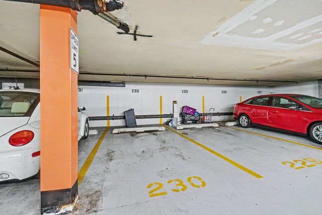 8620 Waukegan Road 511, Morton Grove, IL 60053