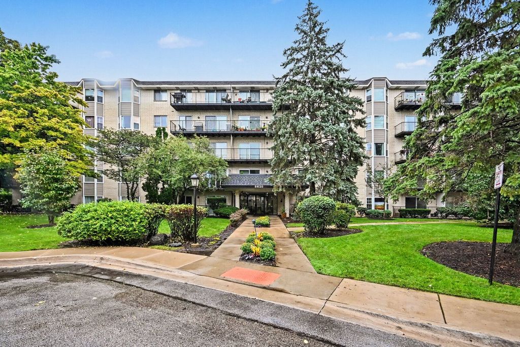 8620 Waukegan Road 511, Morton Grove, IL 60053