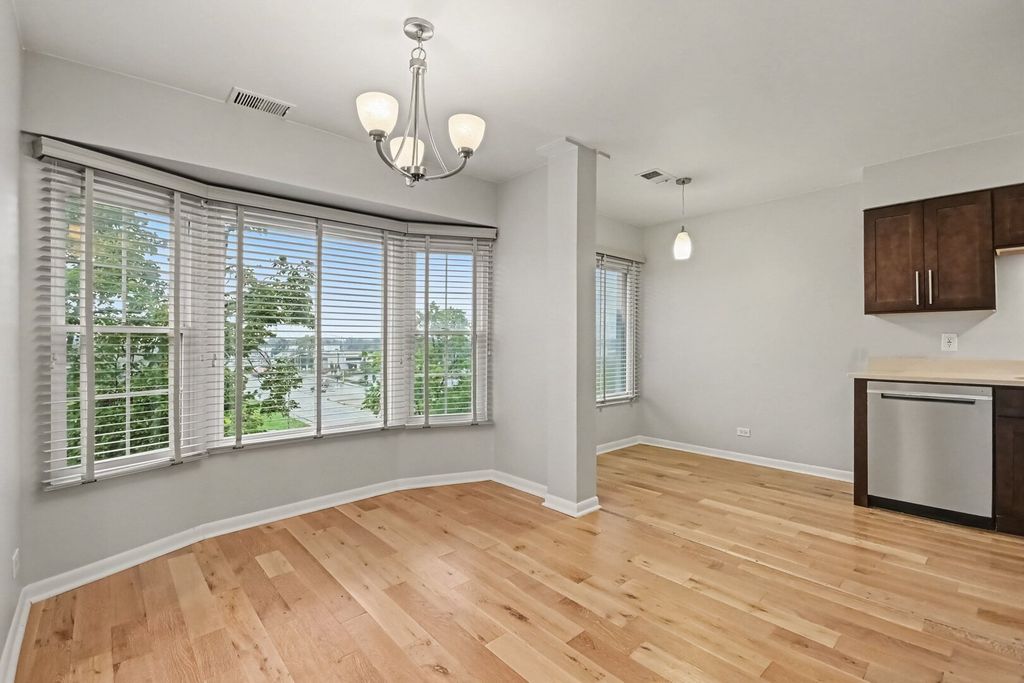 8620 Waukegan Road 511, Morton Grove, IL 60053 — photo 5