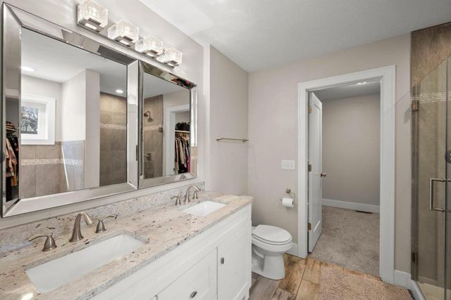 12601 Ridgemount Avenue W, Minnetonka, MN 55305