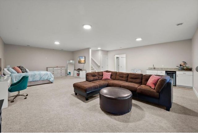 12601 Ridgemount Avenue W, Minnetonka, MN 55305