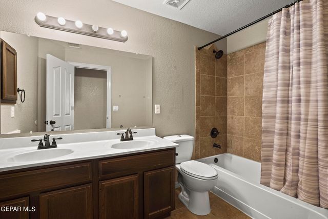 2237 LEAFY POINT Place, El Paso, TX 79938