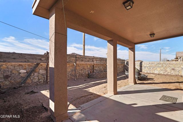 2237 LEAFY POINT Place, El Paso, TX 79938