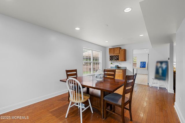 39 Sarah Lane, Howell, NJ 07731