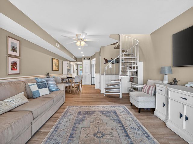 10095 N Turkey Creek Rd Apt 22, Syracuse, IN 46567