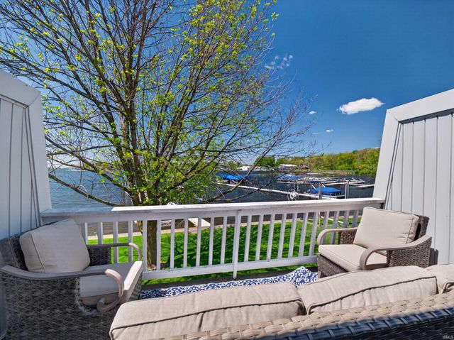 10095 N Turkey Creek Rd Apt 22, Syracuse, IN 46567