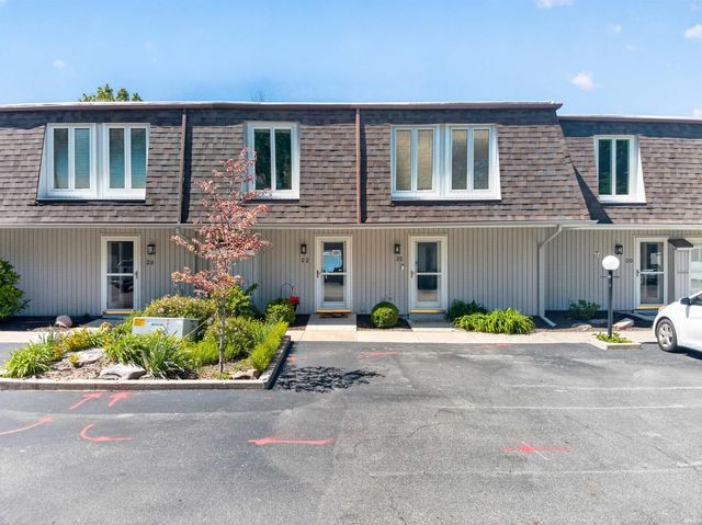 10095 N Turkey Creek Rd Apt 22, Syracuse, IN 46567