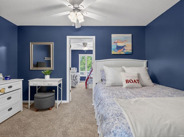 10095 N Turkey Creek Rd Apt 22, Syracuse, IN 46567