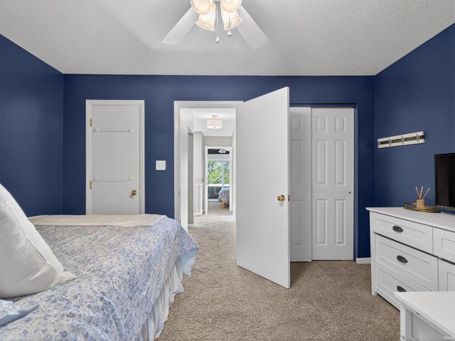 10095 N Turkey Creek Rd Apt 22, Syracuse, IN 46567