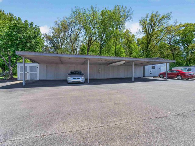 10095 N Turkey Creek Rd Apt 22, Syracuse, IN 46567