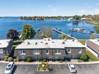 10095 N Turkey Creek Rd Apt 22, Syracuse, IN 46567