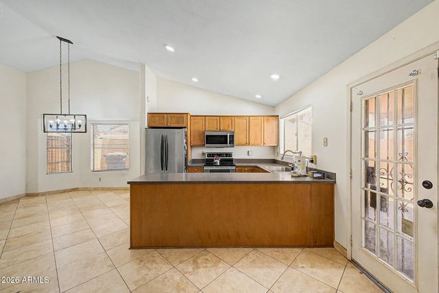 5423 E ELLIS Street, Mesa, AZ 85205