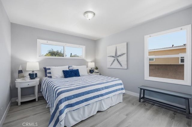 2824 Charlemagne Avenue, Long Beach, CA 90815