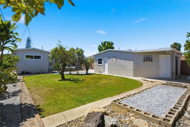 2824 Charlemagne Avenue, Long Beach, CA 90815