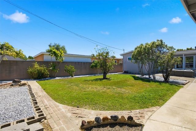 2824 Charlemagne Avenue, Long Beach, CA 90815