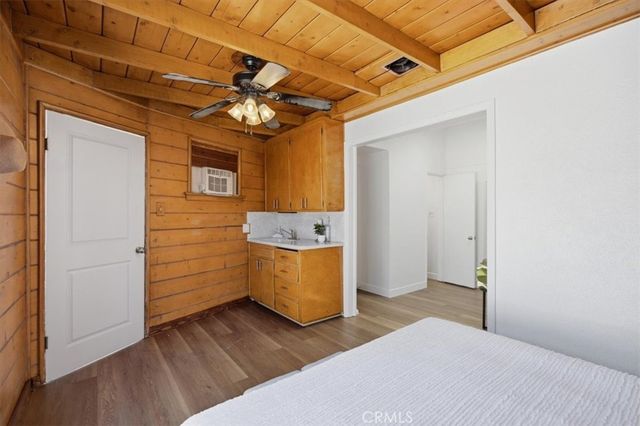 2824 Charlemagne Avenue, Long Beach, CA 90815