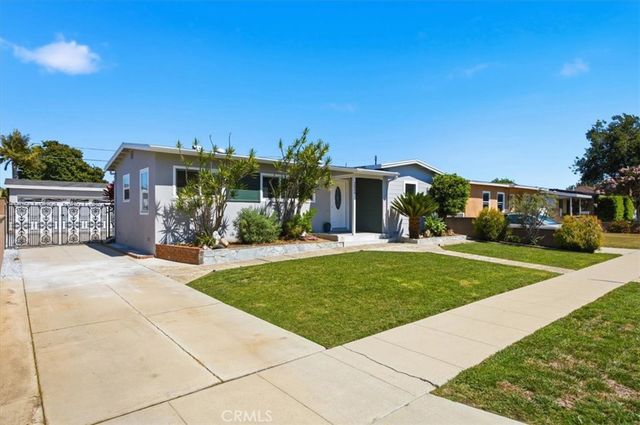 2824 Charlemagne Avenue, Long Beach, CA 90815